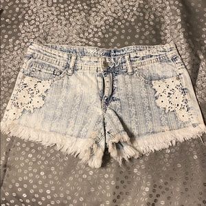 Low rise short shorts